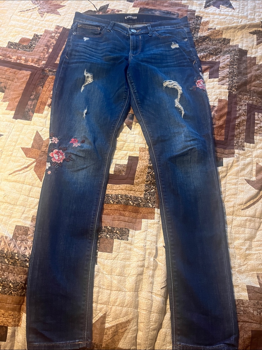 Express Indigo Skinny Jeans with Pink Floral Embroidery Size 6